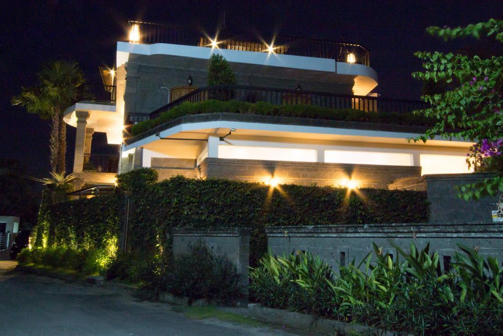 Puri Ratu Jimbaran Villa Exterior foto
