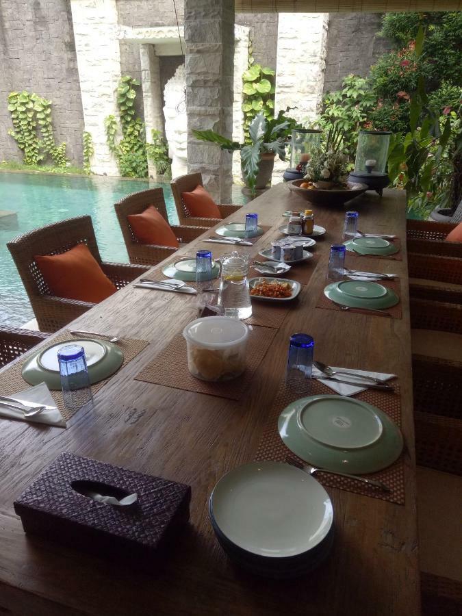 Puri Ratu Jimbaran Villa Exterior foto